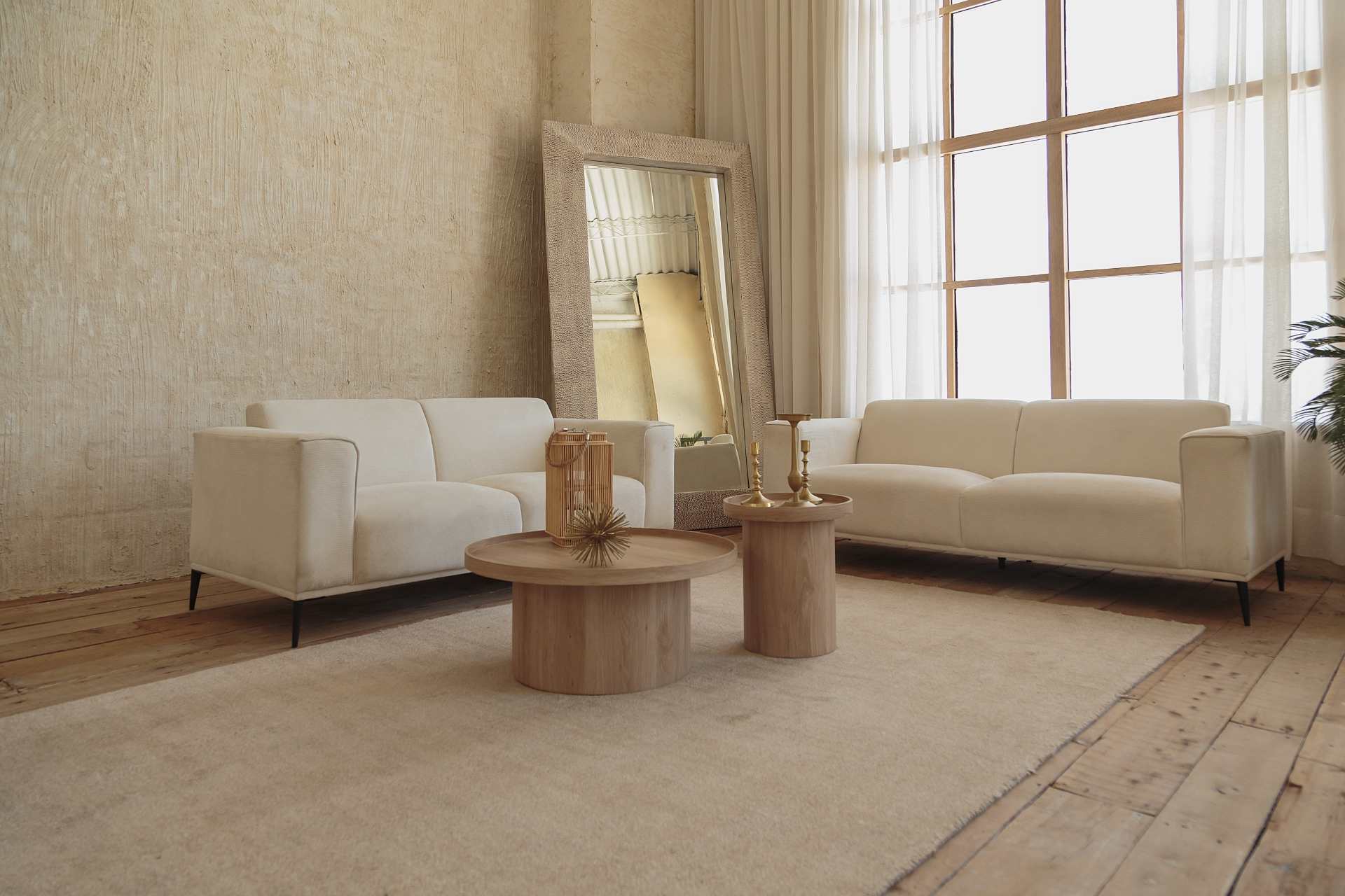 nuovo look della casa con la tappezzeria e le tende